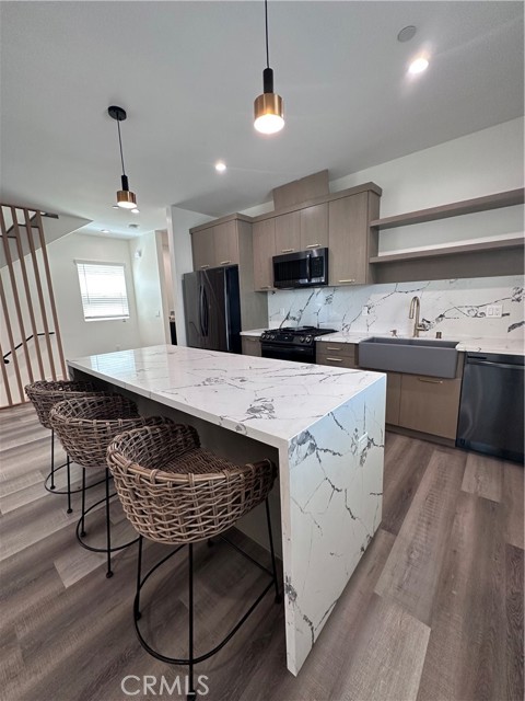 MLS #WS25244884 image #9