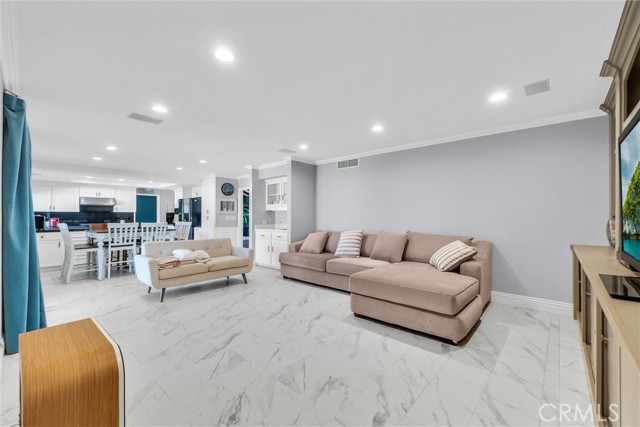 MLS #WS25244914 image #11