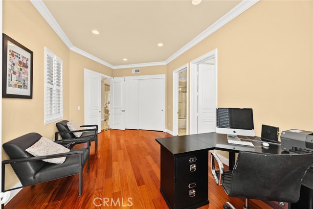 MLS #WS25245039 image #19