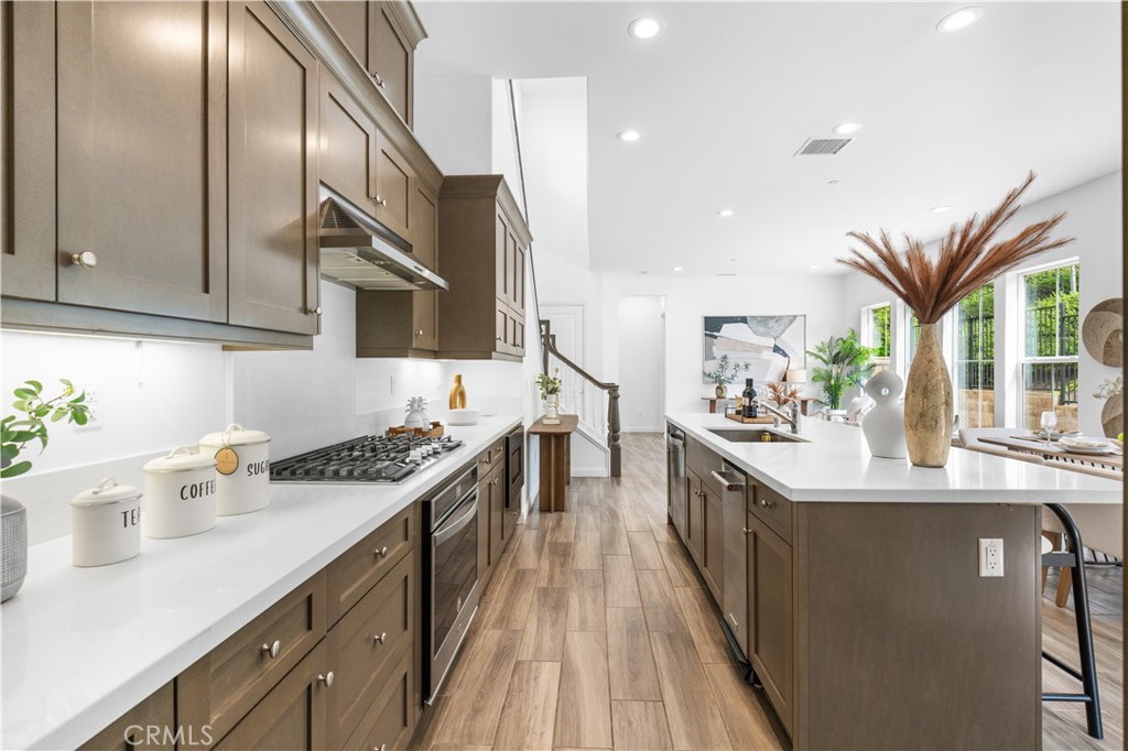 MLS #WS25245087 image #13