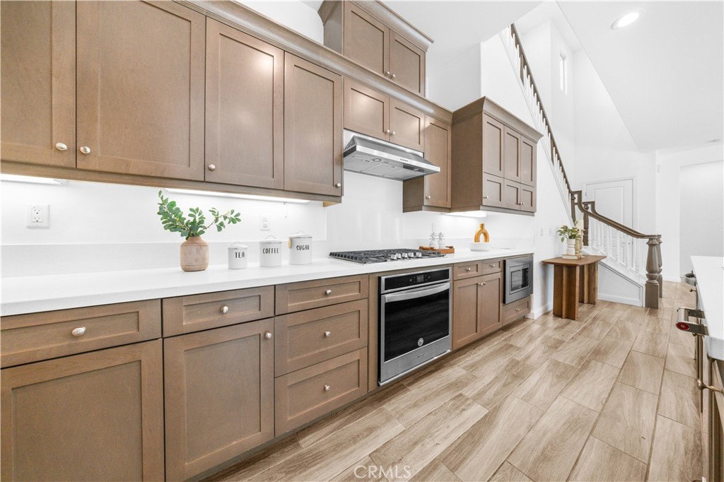 MLS #WS25245087 image #16