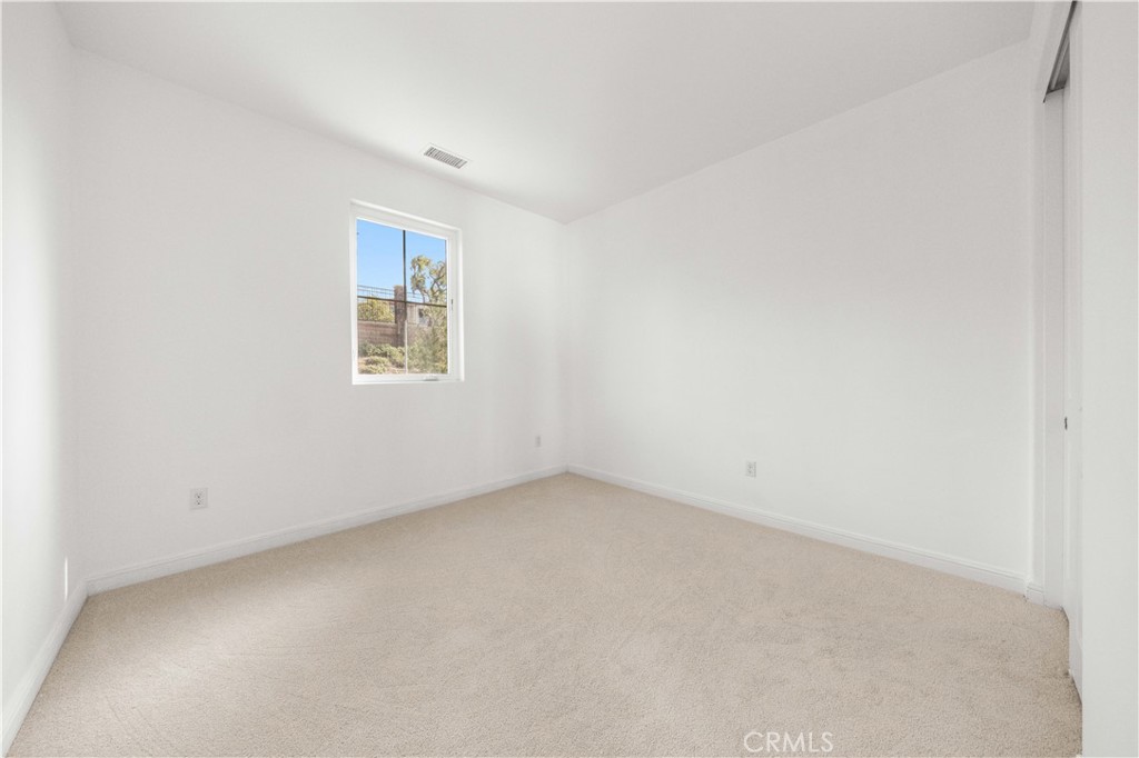 MLS #WS25245087 image #30