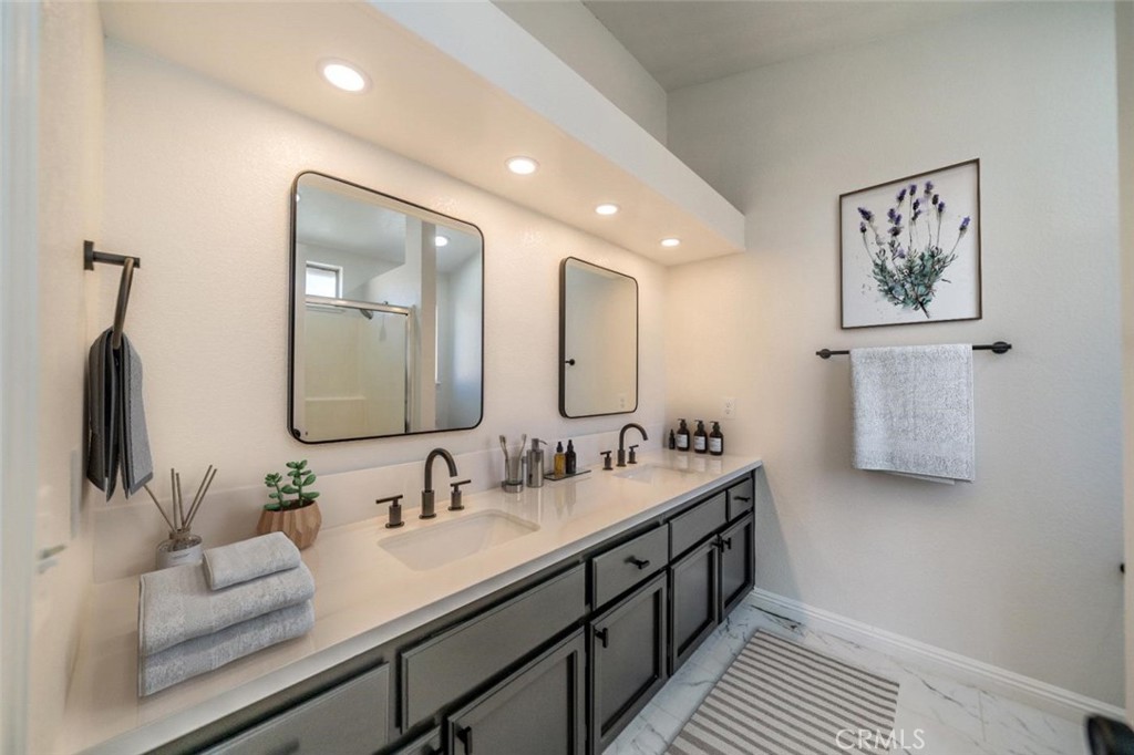 MLS #WS25245146 image #8