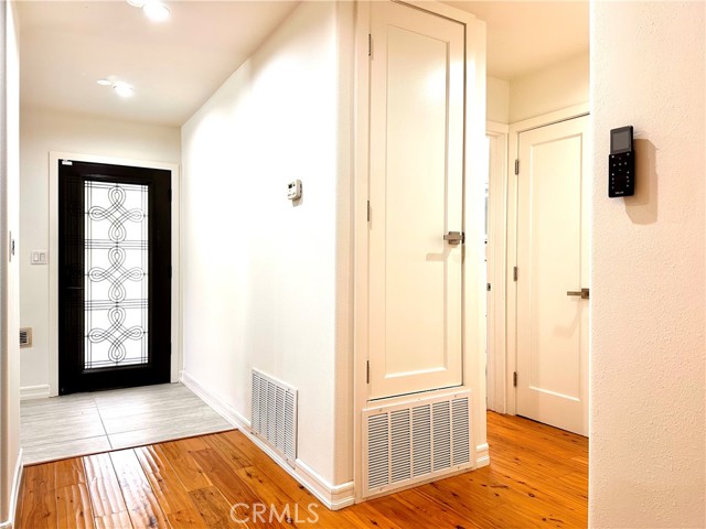 MLS #WS25245358 image #13