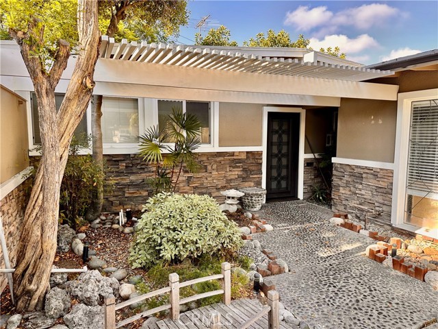 MLS #WS25245358 image #2