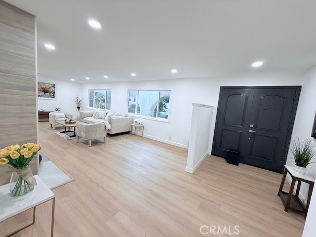 MLS #WS25245693 image #6