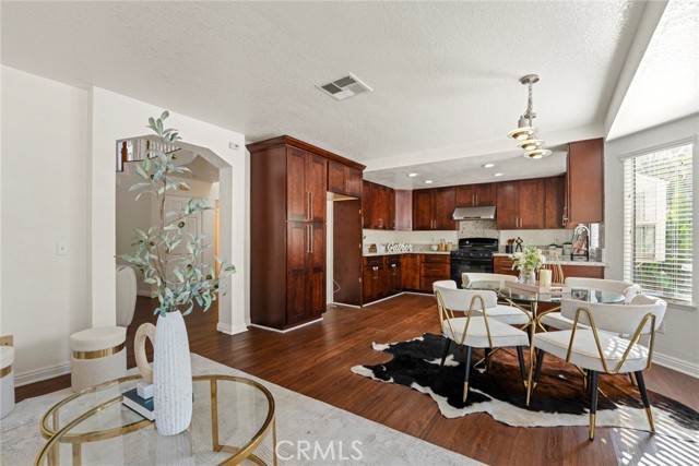 MLS #WS25246122 image #11