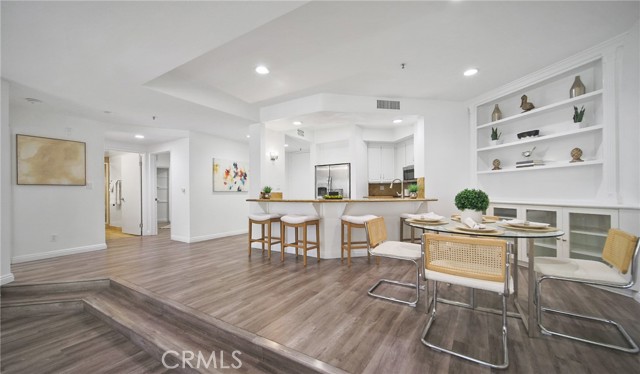 MLS #WS25246227 image #8