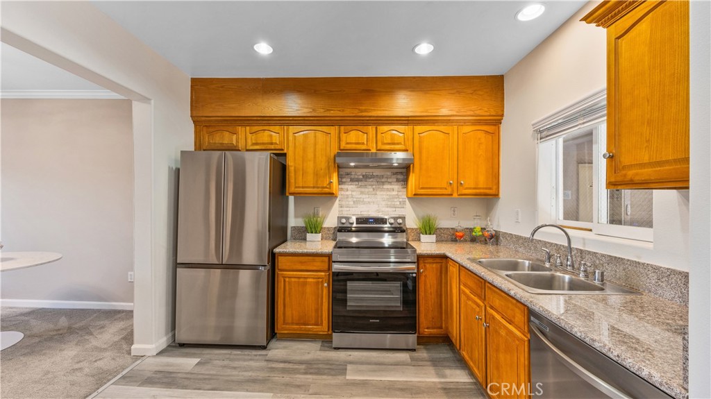 MLS #WS25246325 image #8