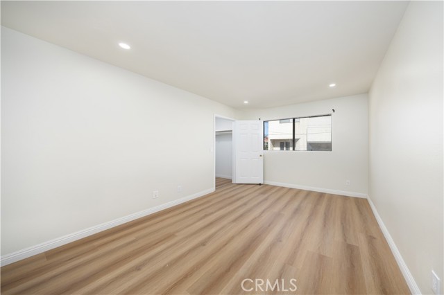 MLS #WS25246367 image #16