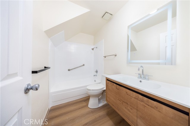 MLS #WS25246367 image #6