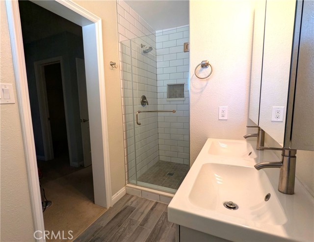 MLS #WS25246459 image #16