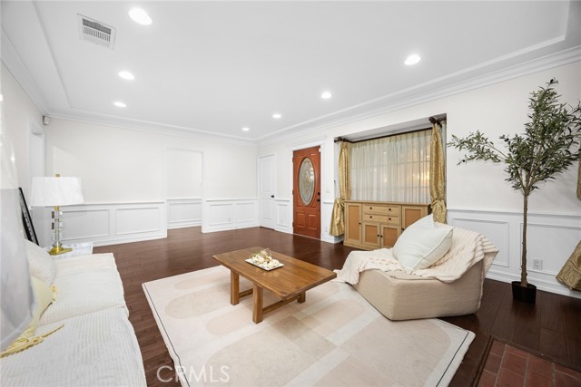 MLS #WS25246545 image #6