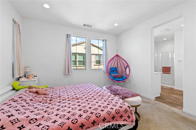 MLS #WS25247171 image #16