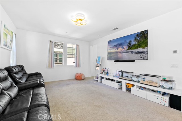 MLS #WS25247171 image #4