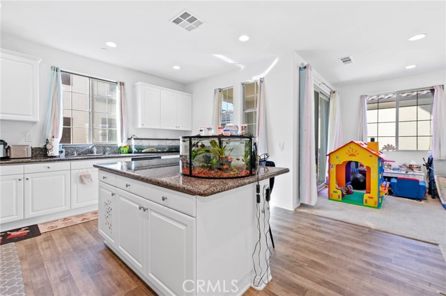 MLS #WS25247171 image #7