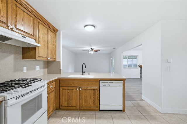 MLS #WS25247486 image #10