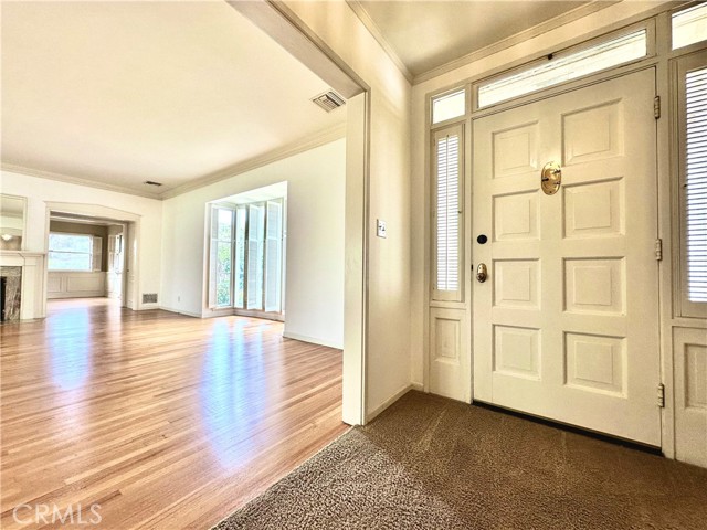 MLS #WS25247523 image #1