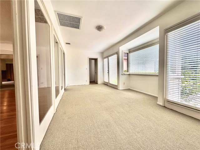 MLS #WS25247523 image #3