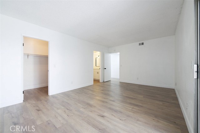 MLS #WS25248368 image #14