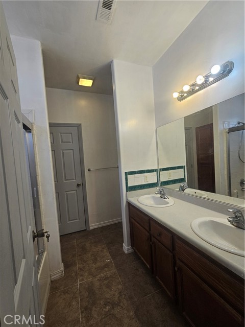 MLS #WS25248399 image #15