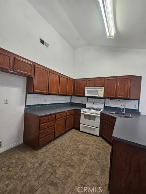 MLS #WS25248399 image #5