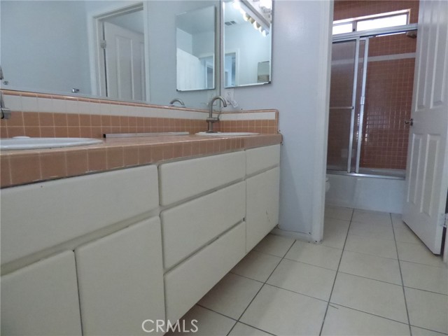 MLS #WS25249206 image #25