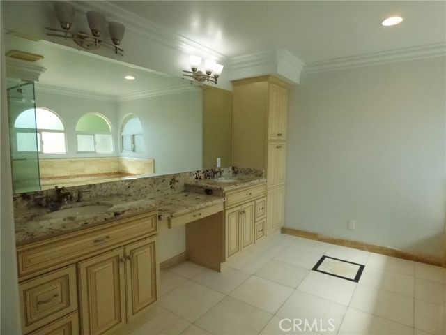 MLS #WS25249206 image #39