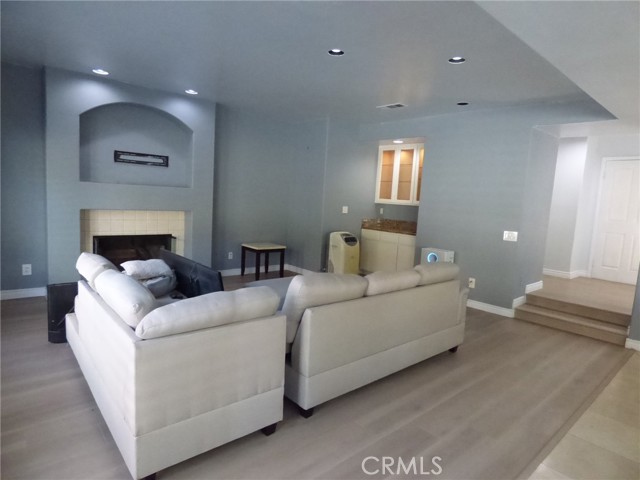 MLS #WS25249206 image #6