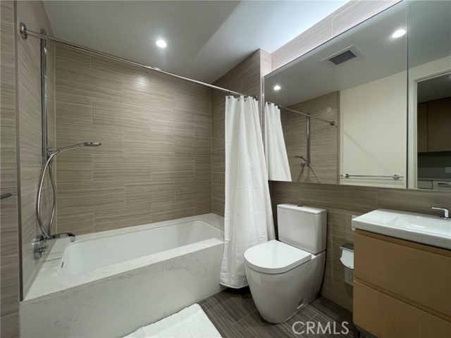 MLS #WS25249341 image #12