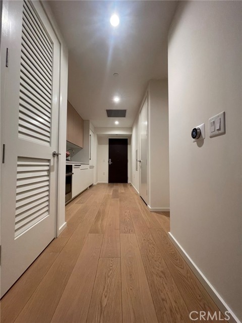 MLS #WS25249341 image #8