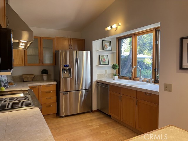 MLS #WS25249393 image #15