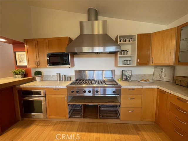 MLS #WS25249393 image #16