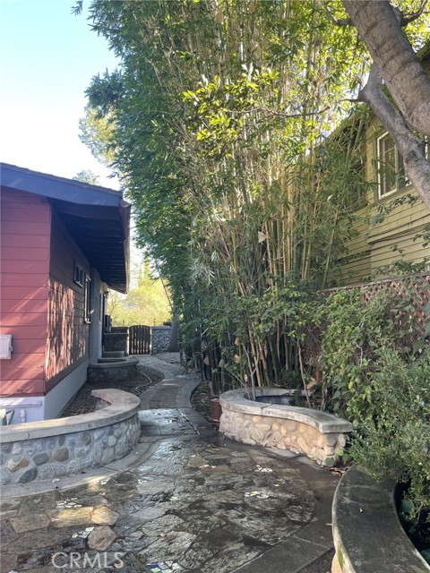 MLS #WS25249393 image #23