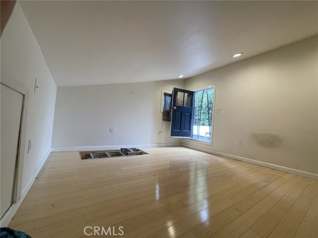 MLS #WS25249393 image #44