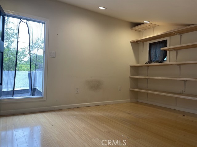 MLS #WS25249393 image #45