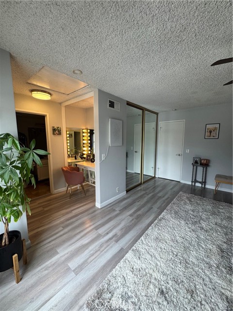 MLS #WS25249552 image #12