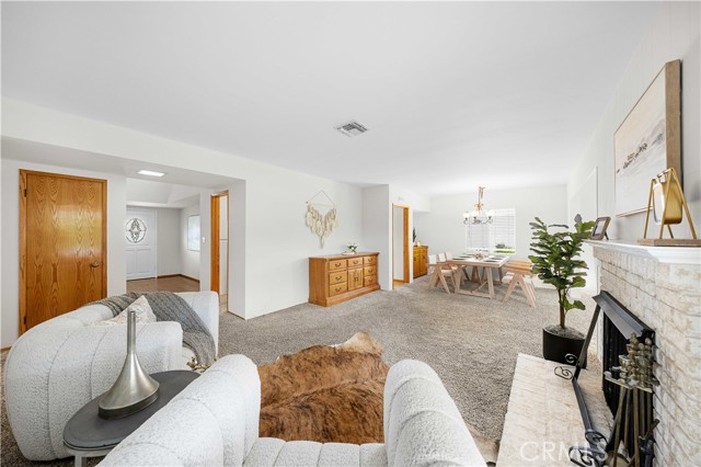 MLS #WS25248417 image #5