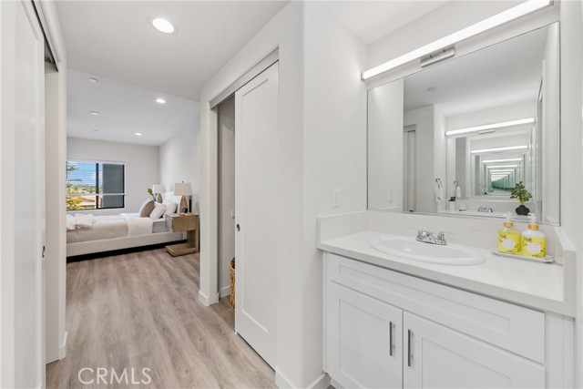 MLS #WS25250039 image #14