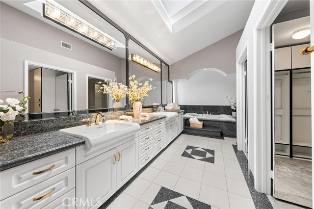 MLS #WS25250119 image #29