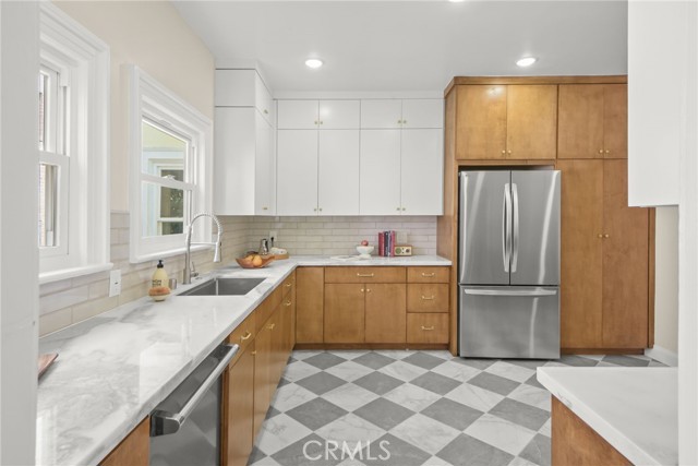 MLS #WS25250146 image #10