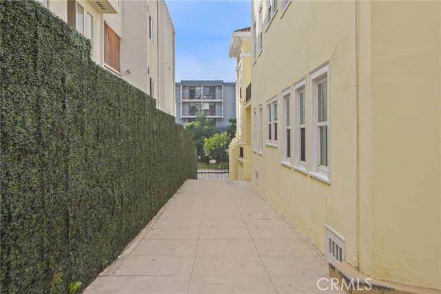 MLS #WS25250146 image #24