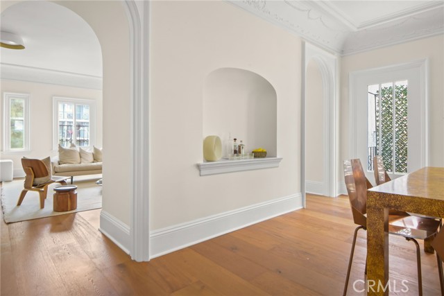 MLS #WS25250146 image #8