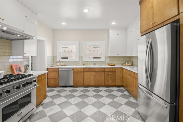 MLS #WS25250146 image #9