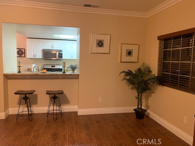 MLS #WS25250334 image #5