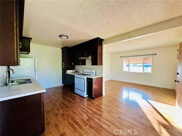 MLS #WS25250438 image #0