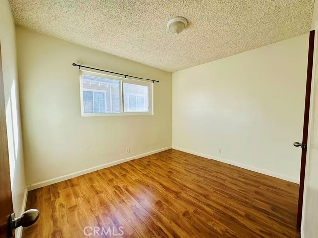 MLS #WS25250438 image #6