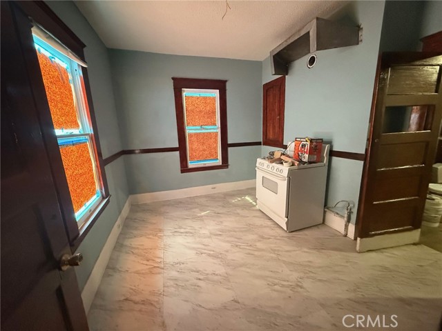 MLS #WS25250994 image #5