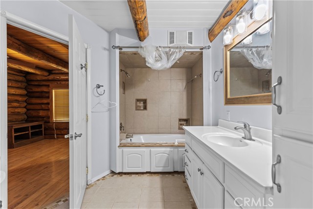 MLS #WS25251103 image #16