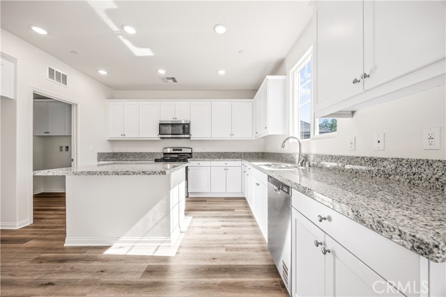 MLS #WS25251133 image #11